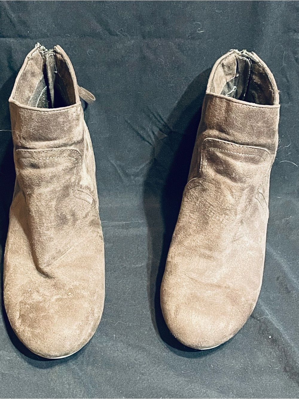 REPORT "Martin" Taupe Faux Suede Western Ankle Booties 7.5